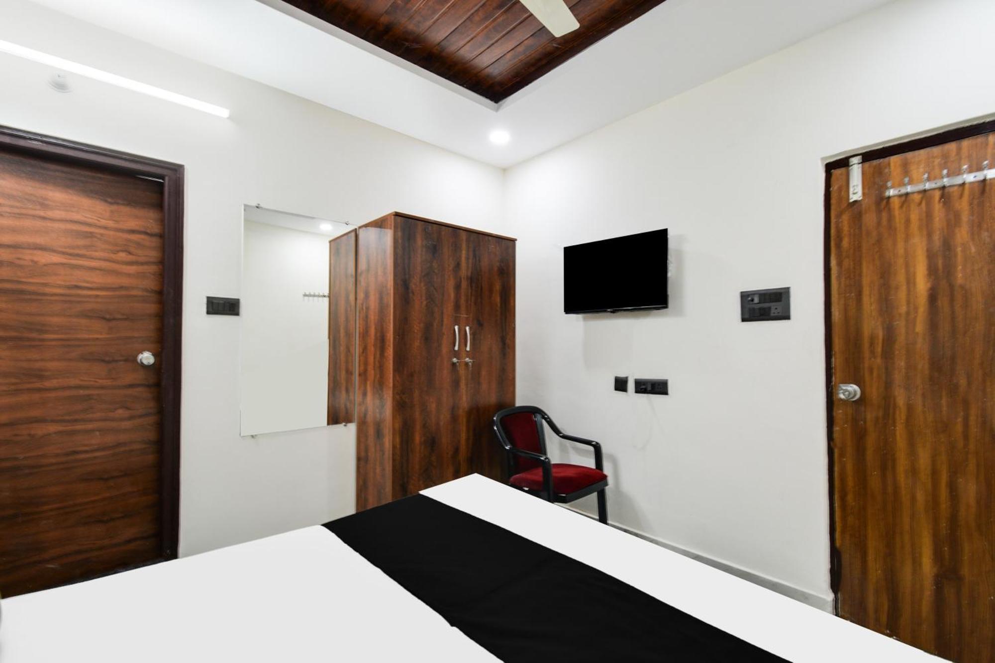 Super Collection O Gachibowli Phase - 1 Near Isb Hotel Exterior photo